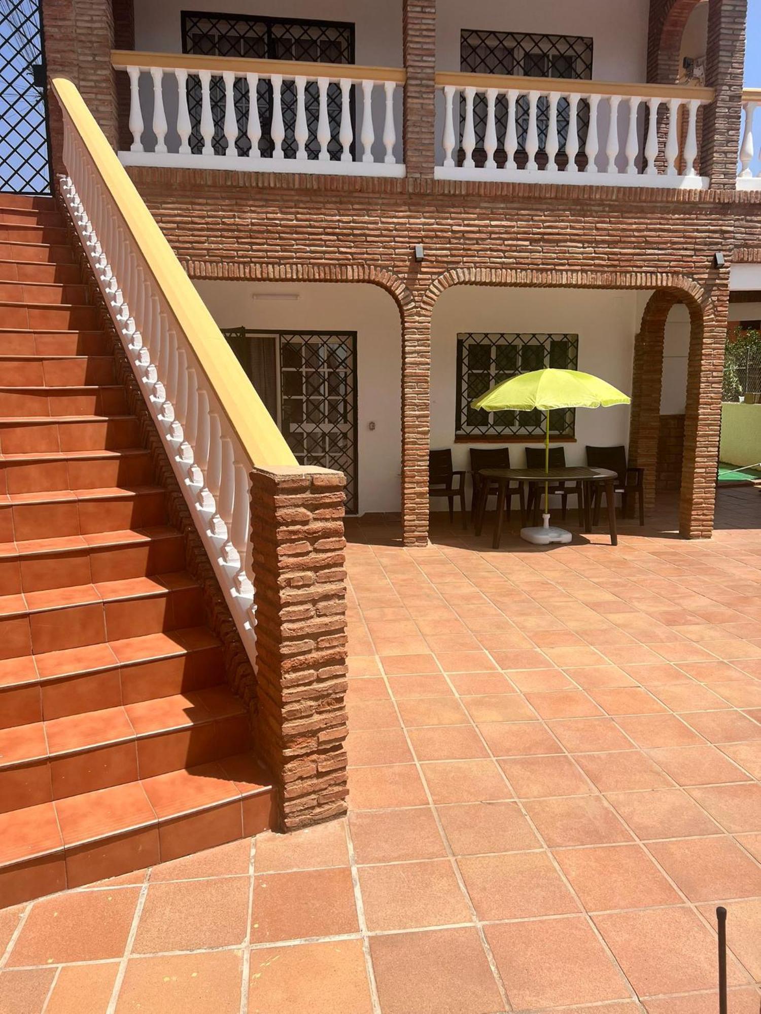 מאלגה Uf Holiday House מראה חיצוני תמונה